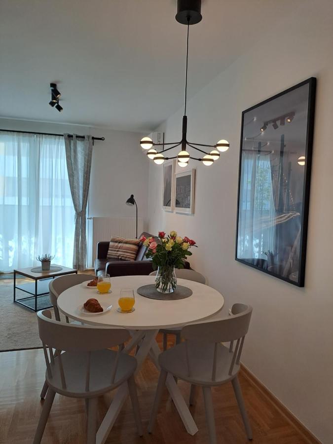 Appartement Abstract Apartman***